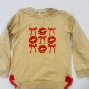 Beige Sweatshirt with Red Lips and Bows